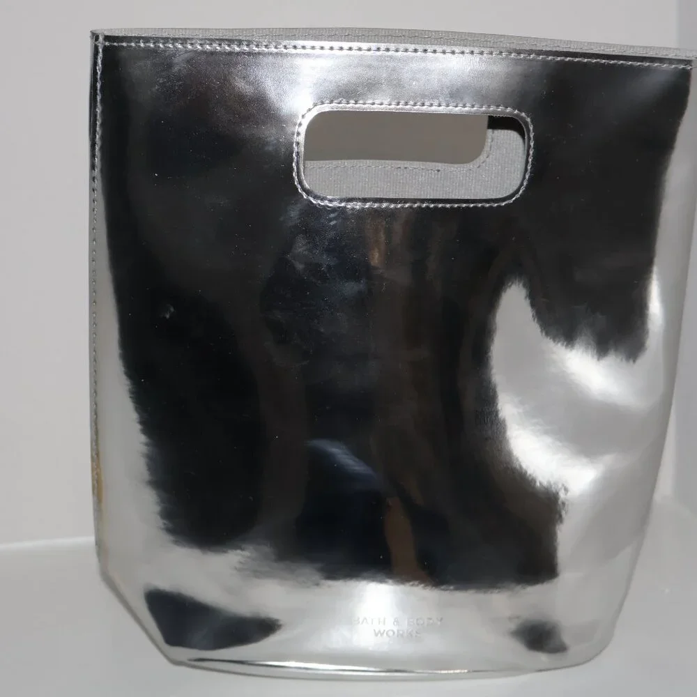 Bath & Body Works Silver reusable gift bag - Picture 3 of 9